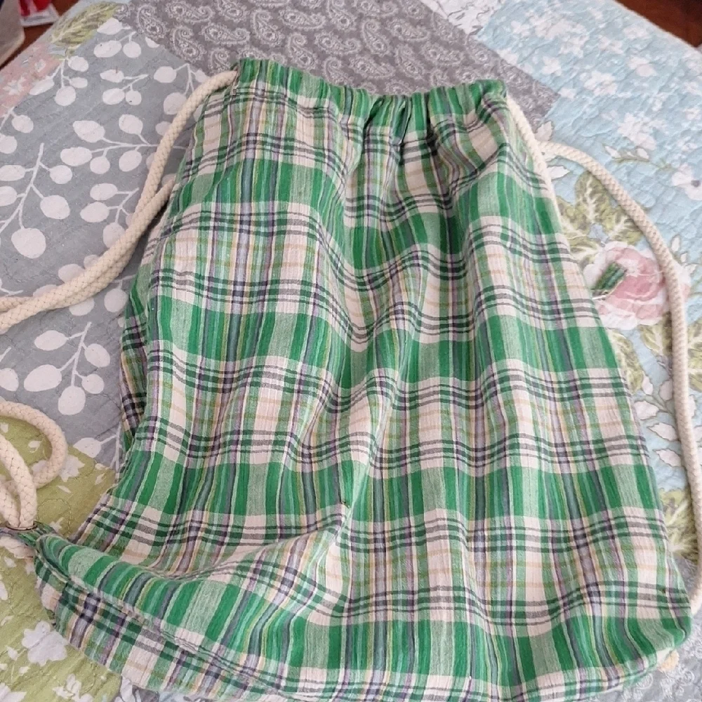 Vintage beige green